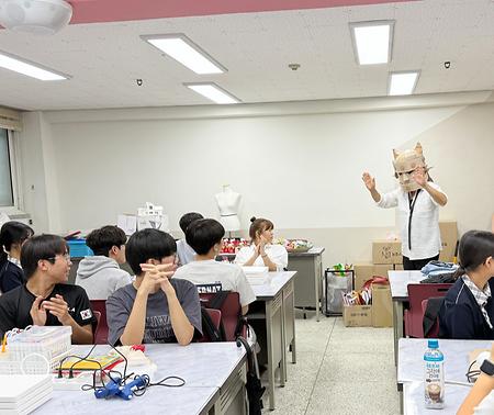 ReWork : 교육 및 워크숍 6회 <종이 멸종위기 동물 조형물 만들기> 이미지